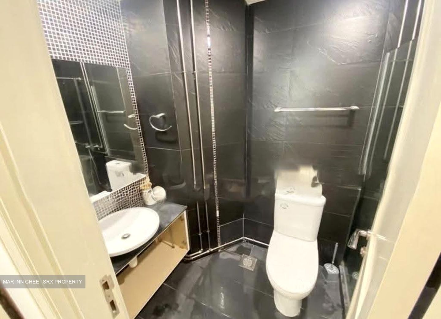 Emerald Garden (D1), Condominium #616520211